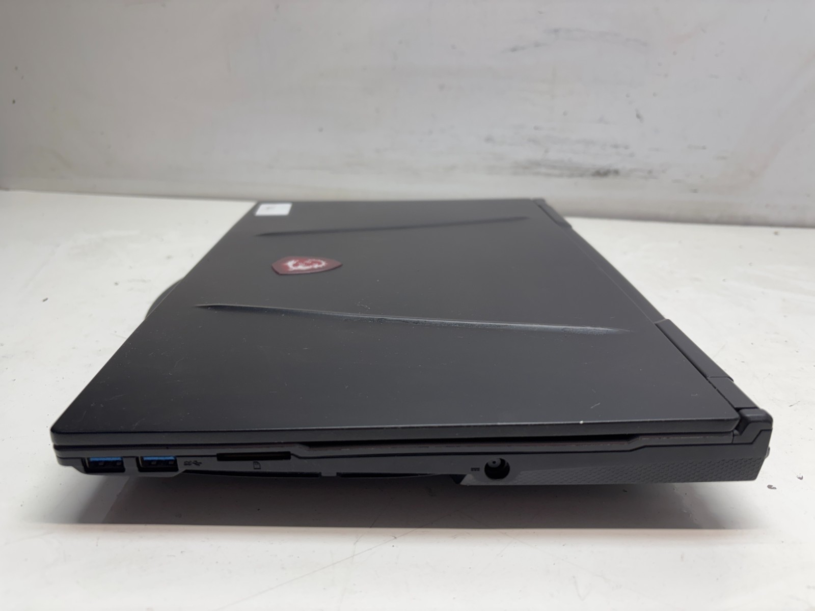 MSI Leopard MS-16U7 Intel Core i7-10750H 2.6ghz 16gb 512GB SSD Nvidia GTX 1660Ti