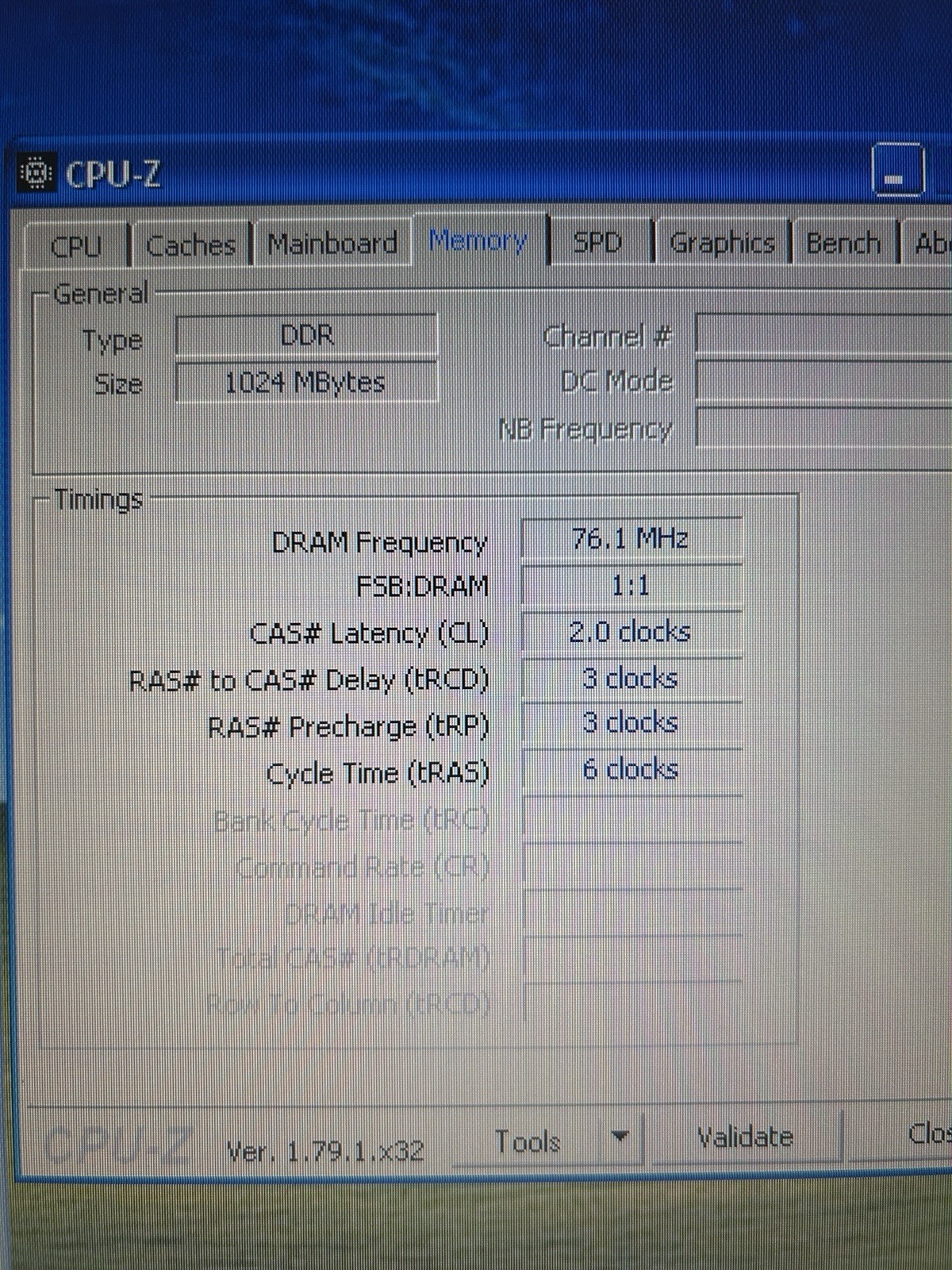 Dell Inspiron 1150, Pentium 4 2.8 GHZ, 1GB RAM, 80GB HDD, Windows XP SP3
