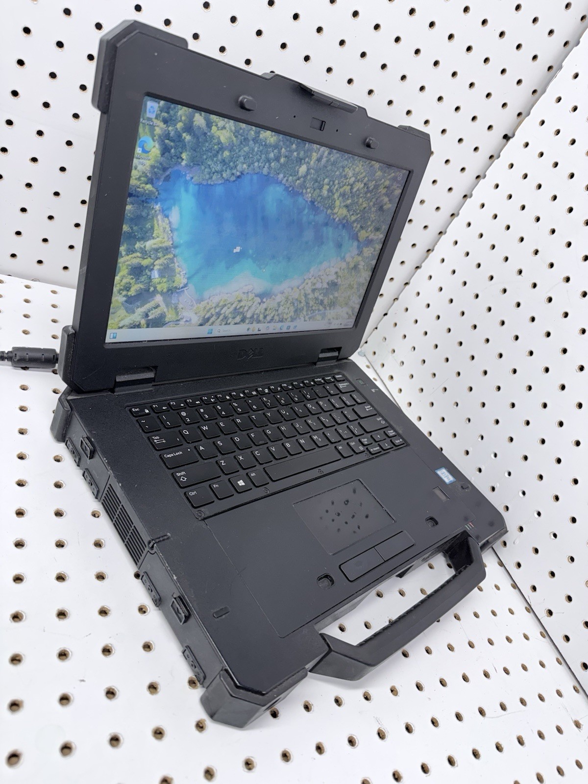 Dell Latitude Rugged 7414 | I7-6th Gen | 16 GB | 256 GB | TOUCH | Wind 11 Pro