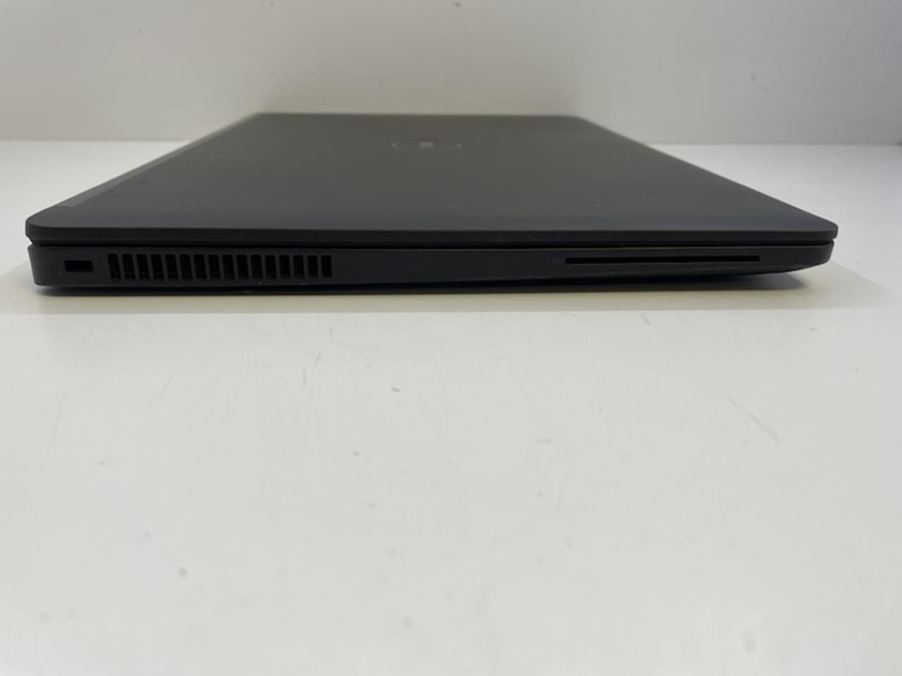 DELL LATITUDE E7470 Laptop w/ Intel Core i5-6300U 2.40 GHZ + 16GB No HD/Battery