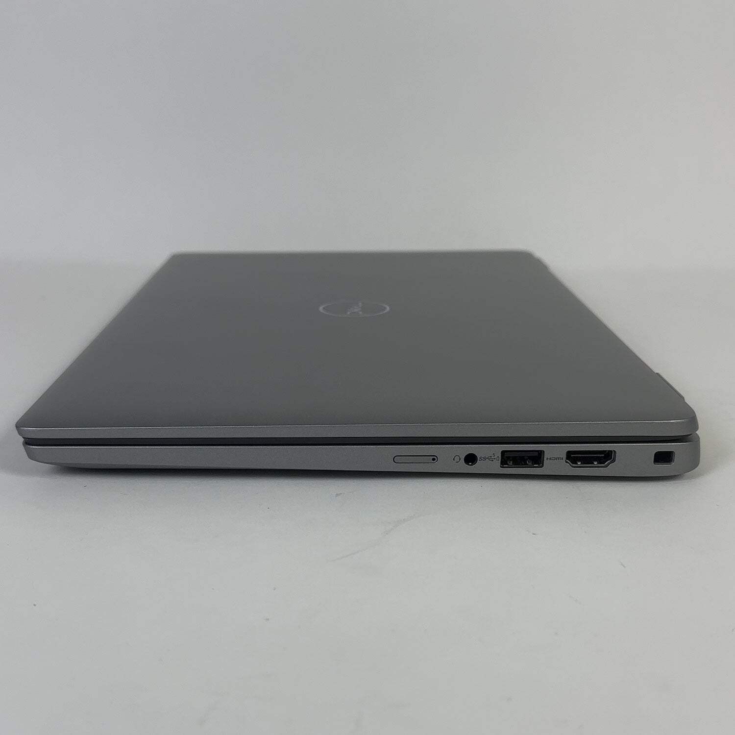 Dell Latitude 5350 13.3″ Core Ultra 7 165U 1.7GHz 32GB RAM 1TB SSD