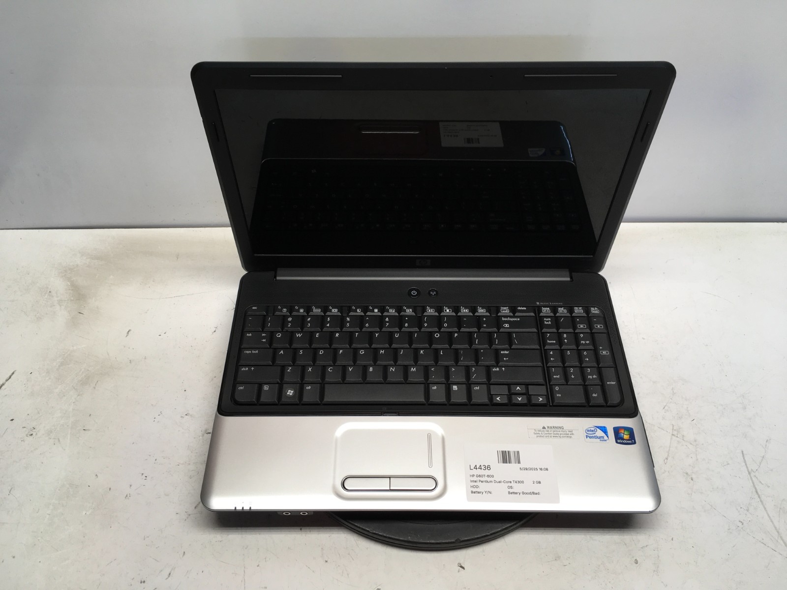 HP G60T-600 Intel Pentium Dual-Core T4300 2.1GHz 2 GB NO HDD Dim Screen