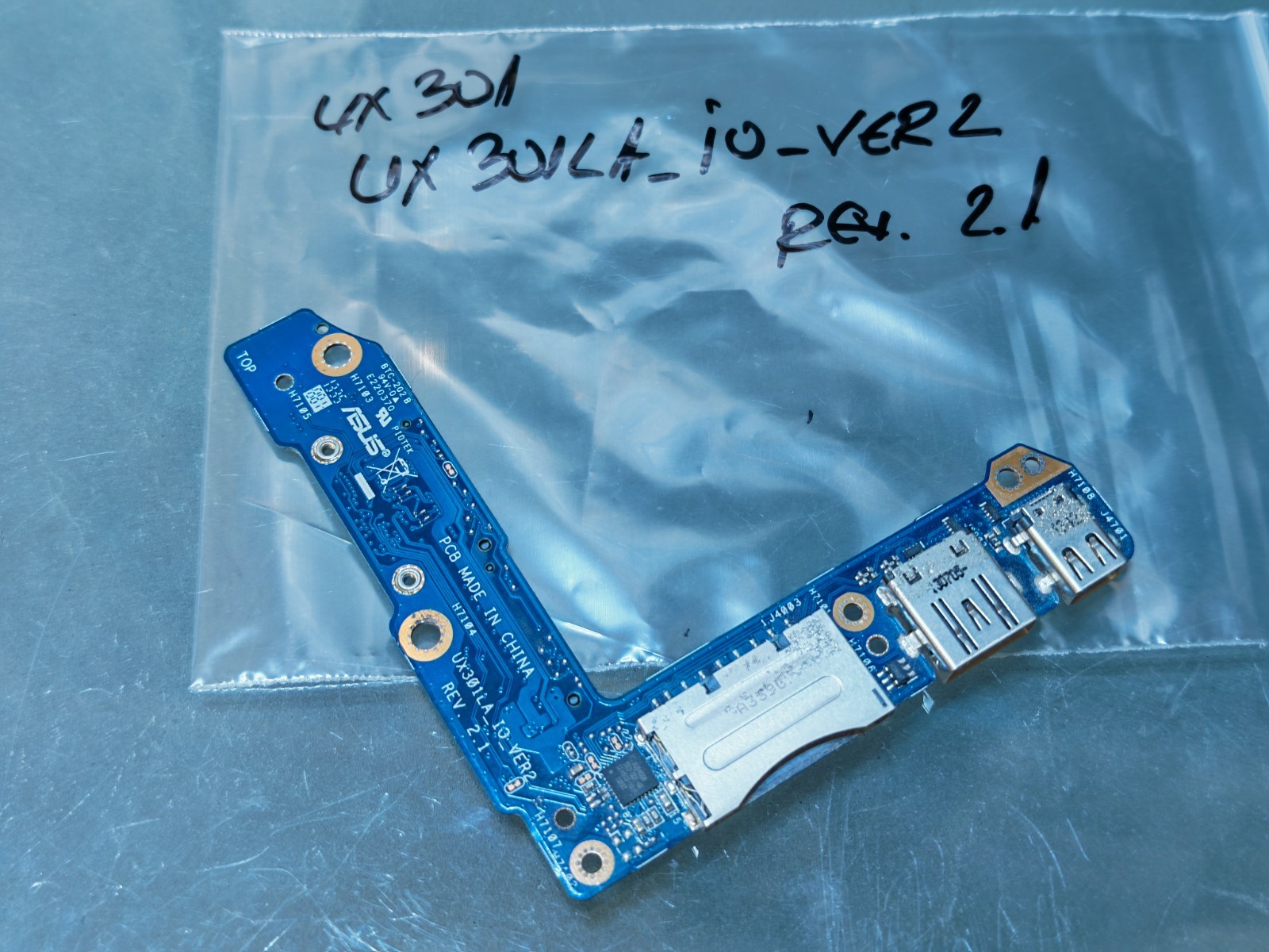 ASUS UX301 USB SD SOUND CARD 2 X SSD PORT UX301LA_IO_VER2 REV.2.1 #