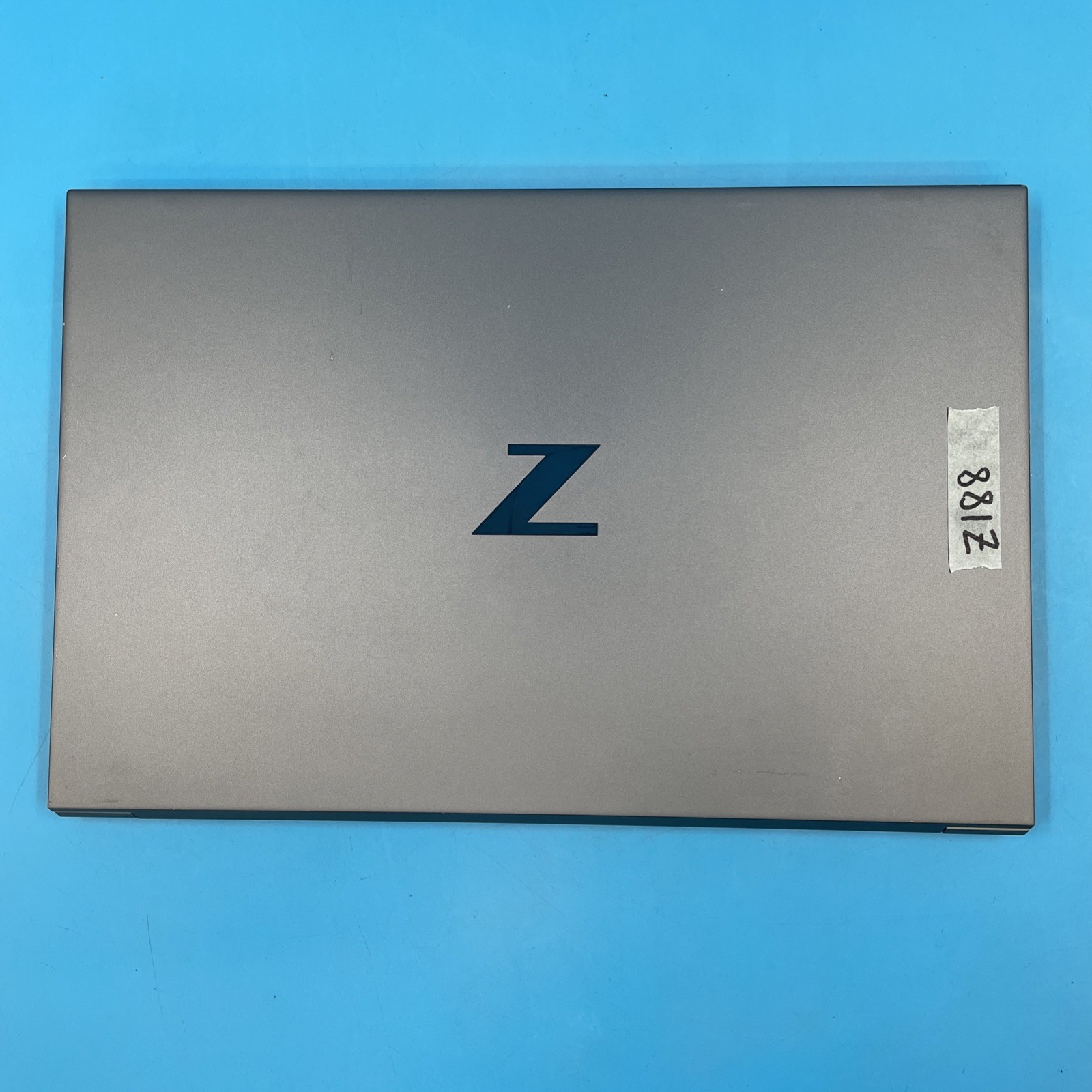 HP ZBook Studio G8 | i7-11850H | 32GB RAM | 256GB SSD | A2000 | WIN 11 PRO | 89%