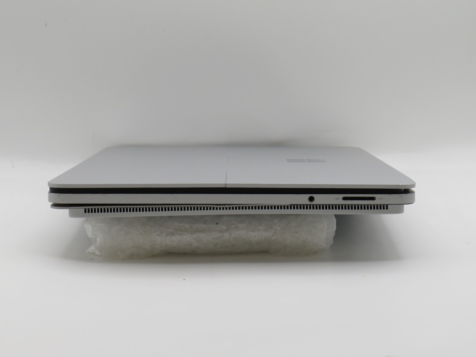 i7-11370H @ 3.3GHz 32GB DDR4 RTX 3050 Ti 14″ touch No HDD/OS/AC *REPAIR*