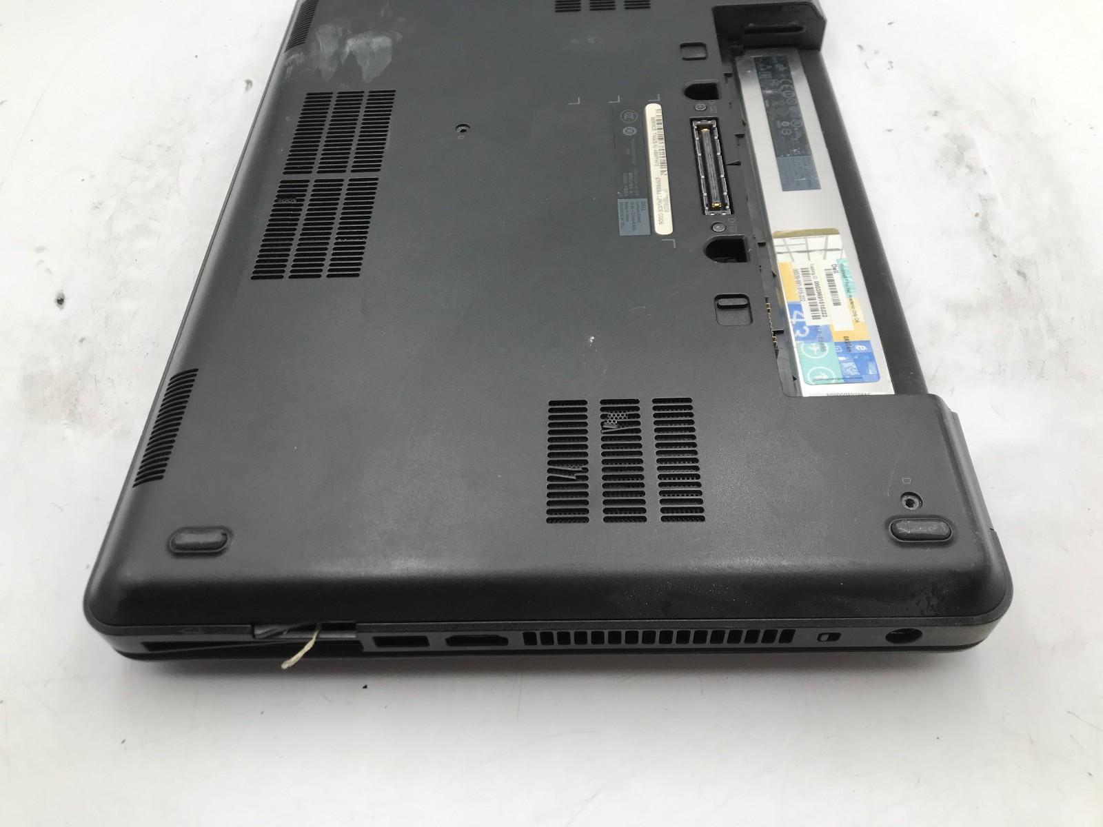 DELL LATITUDE E5440 – FOR PARTS/REPAIR – INTEL I5 4TH GEN – NO RAM – READ – BB!!
