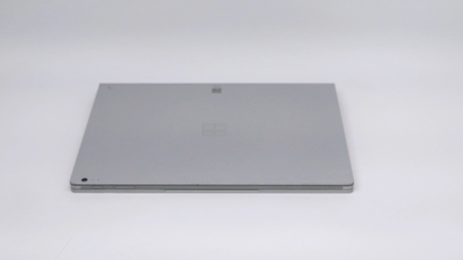 Microsoft Surface Book 13″ i7-6600u 16GB 512GB – Good