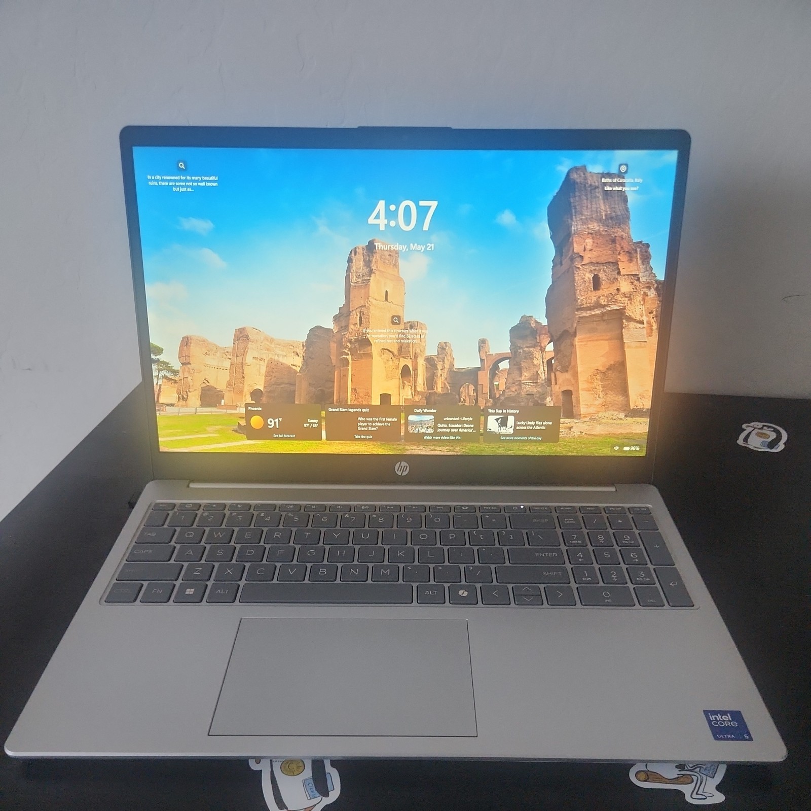 HP 15.6″ FHD Touchscreen Laptop