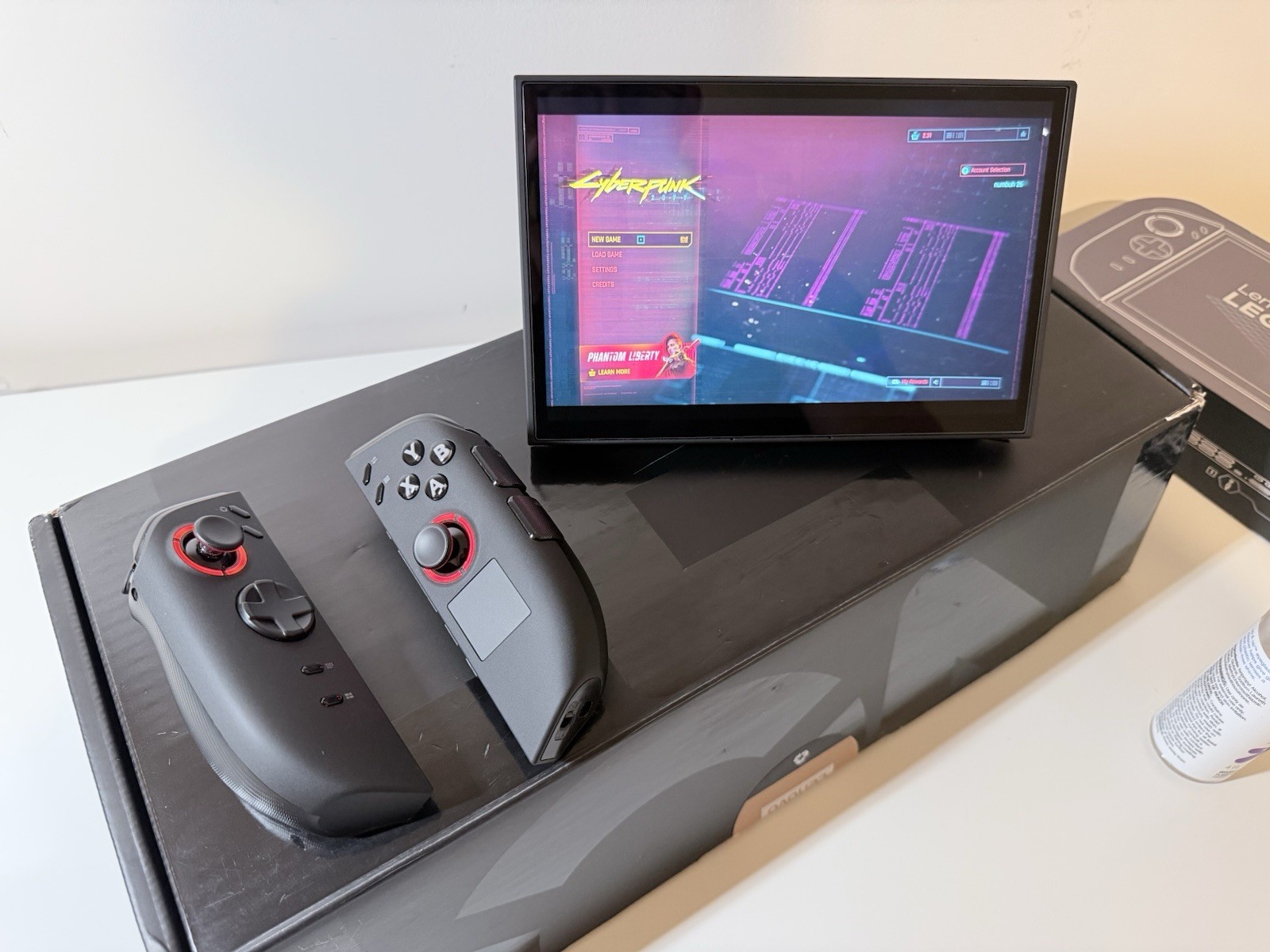 Lenovo Legion Go 2 OLED Ryzen Z2 Extreme 32GB (1TB SSD Model) – Gaming Handheld