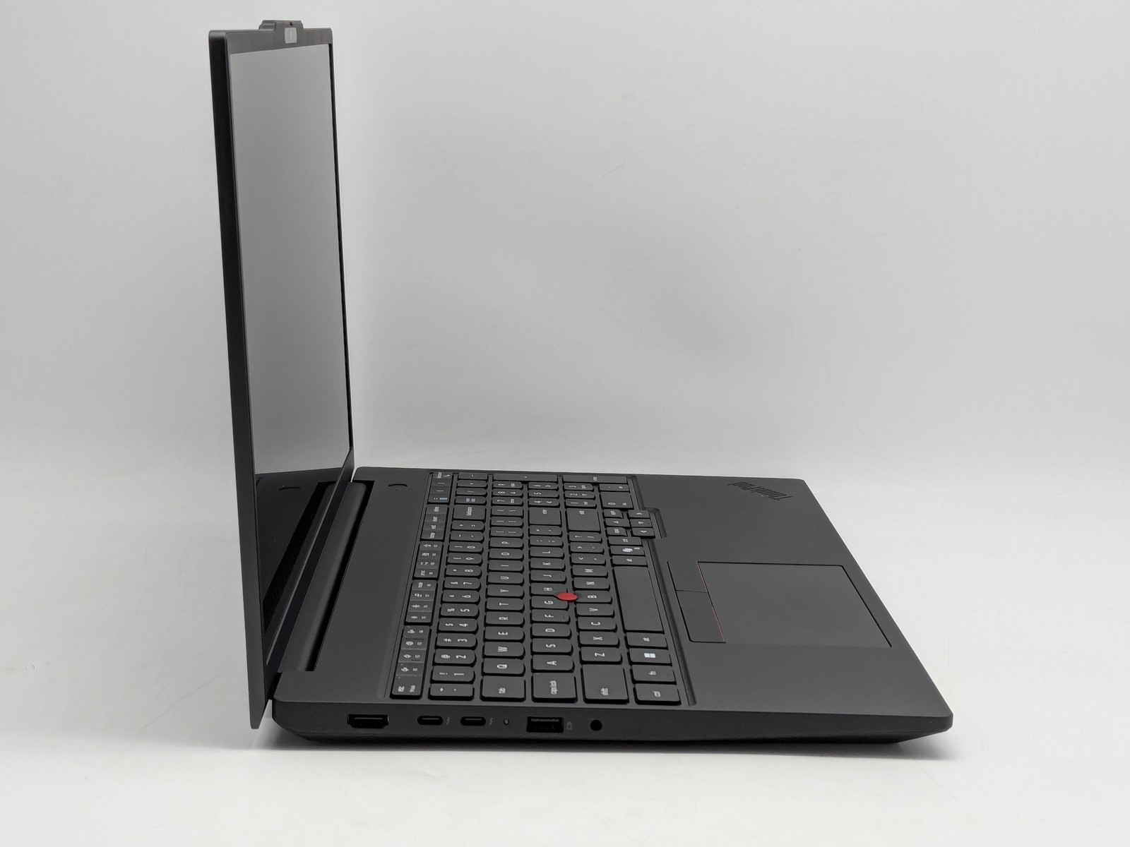 Lenovo ThinkPad P16s Gen 5 16″ Ultra 9 386H 64GB DDR5 2TB SSD RTX PRO 2000 No OS