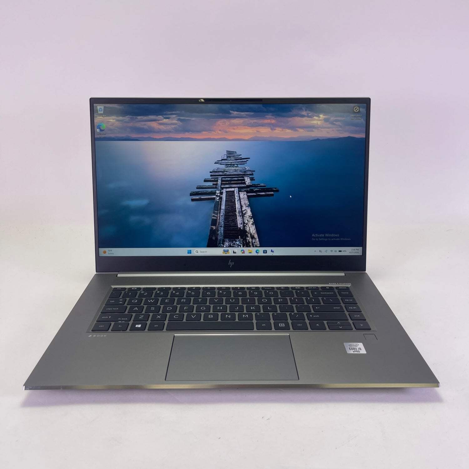 HP ZBook Studio G7 15.6″ i9-10885H 2.4GHz 16GB RAM 512GB SSD Quadro T1000