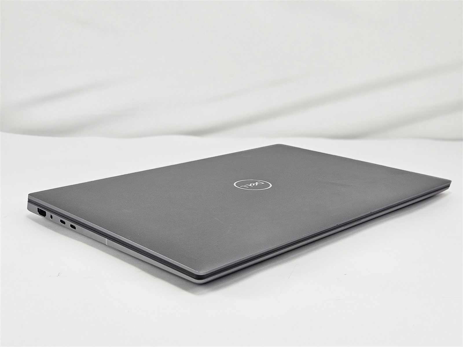 Dell Precision 5680 i9-13900H 32GB RAM 1TB SSD HDMI Thunderbolt 4 USB-C