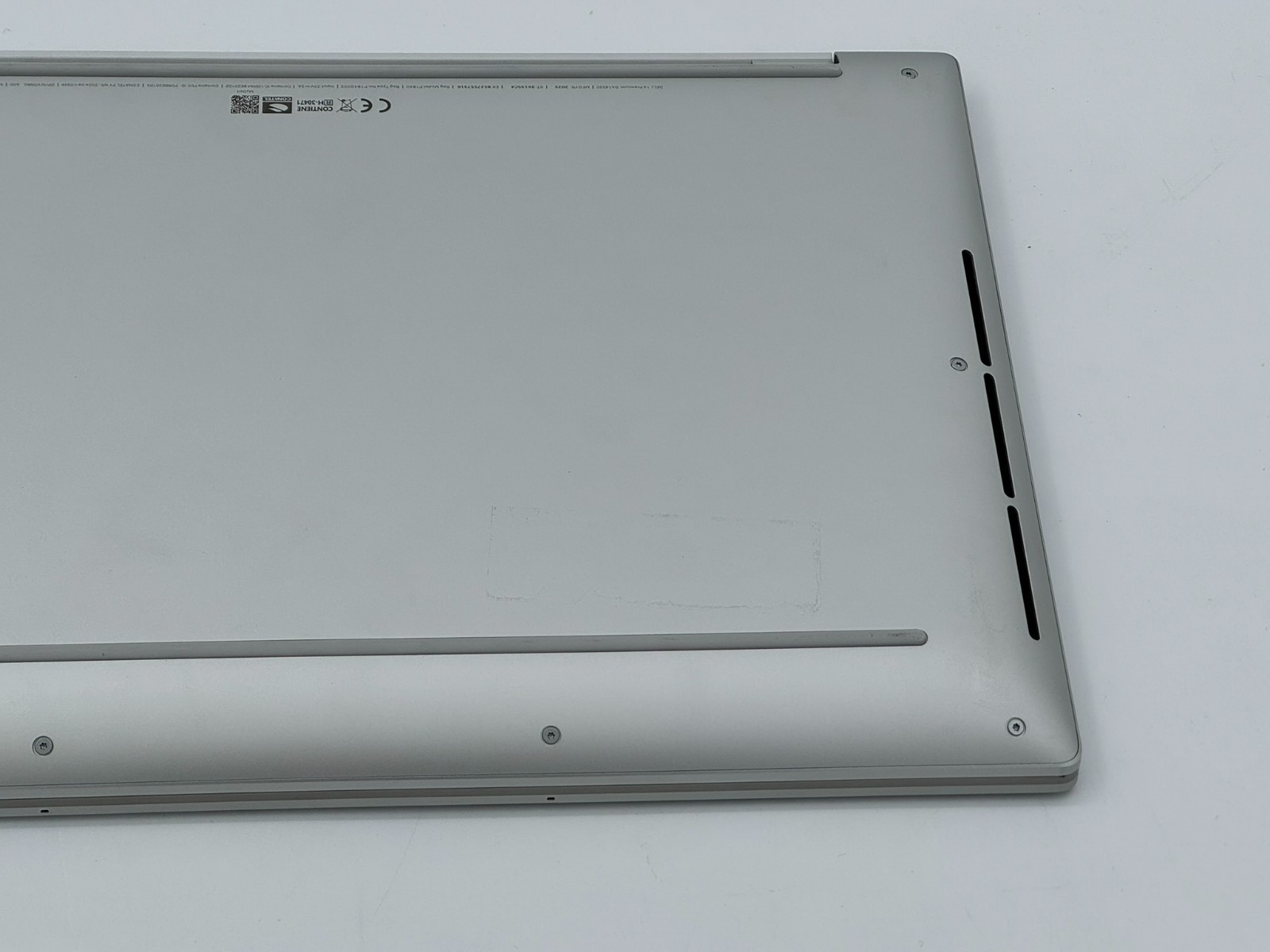 Dell Premium 14.5″ 3.2K OLED Touch Laptop Intel Ultra 7 255H 32GB 1TB SSD