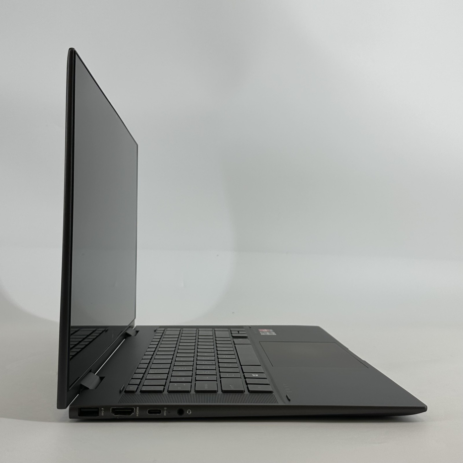 HP Envy x360 15.6 Gray FHD TOUCH 2.1 GHz Ryzen 5 5500U 8GB RAM 256GB SSD Good