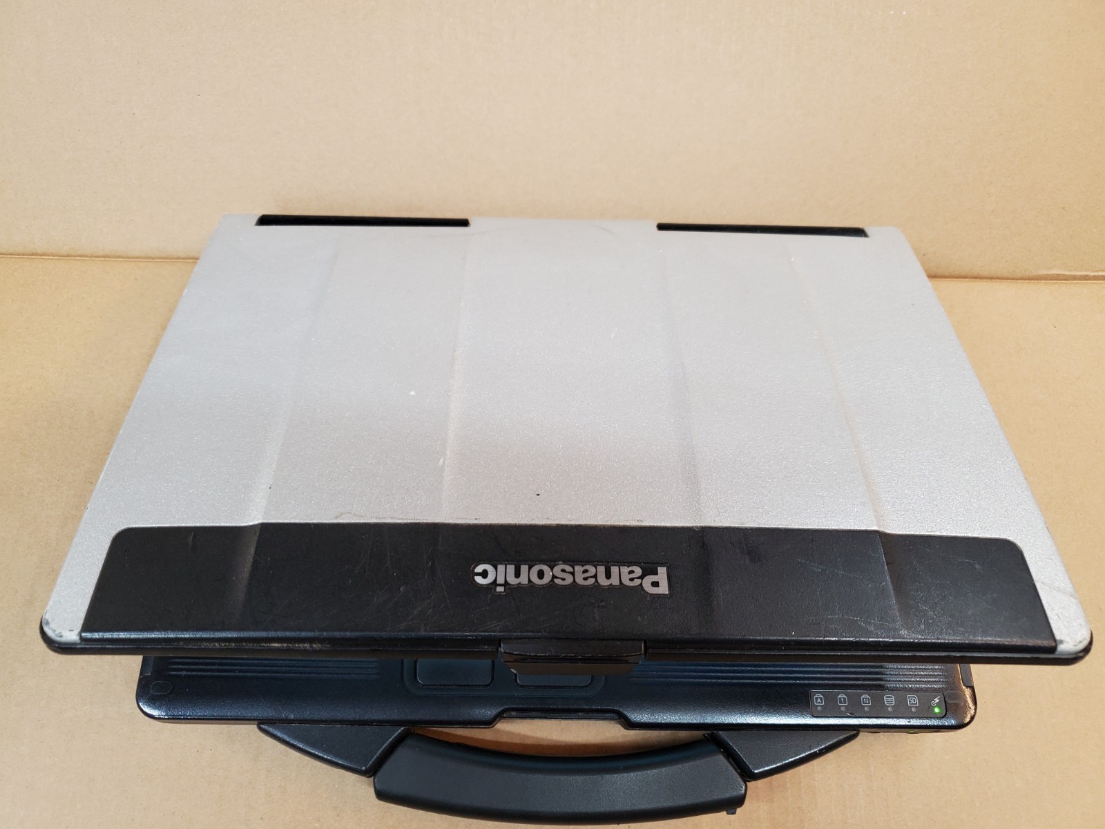 Panasonic Toughbook CF-53 14″ Core i5 4310U 4GB RAM 256GB SSD DVD-RW WIN 10 Pro