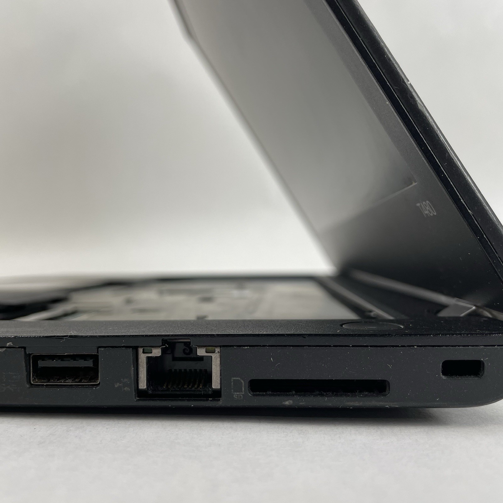 Lenovo ThinkPad T480 14″ i5-8350U 1.70 GHz 8 GB RAM No SSD/OS/AC/Batt – READ