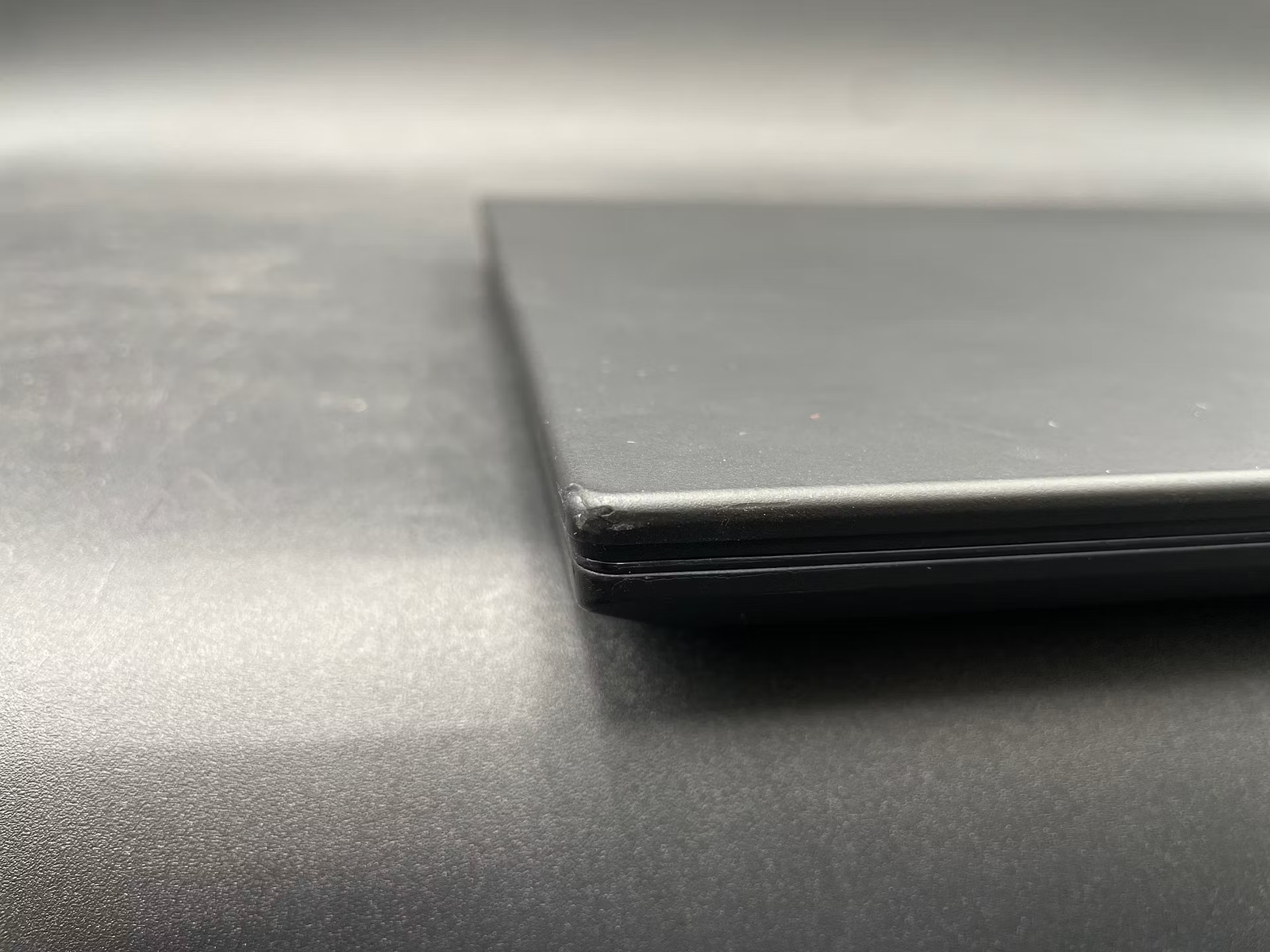 LENOVO ThinkPad T15 Gen 1 Used 15.5″ (i5-10310U-8GB-256GB NVMe)