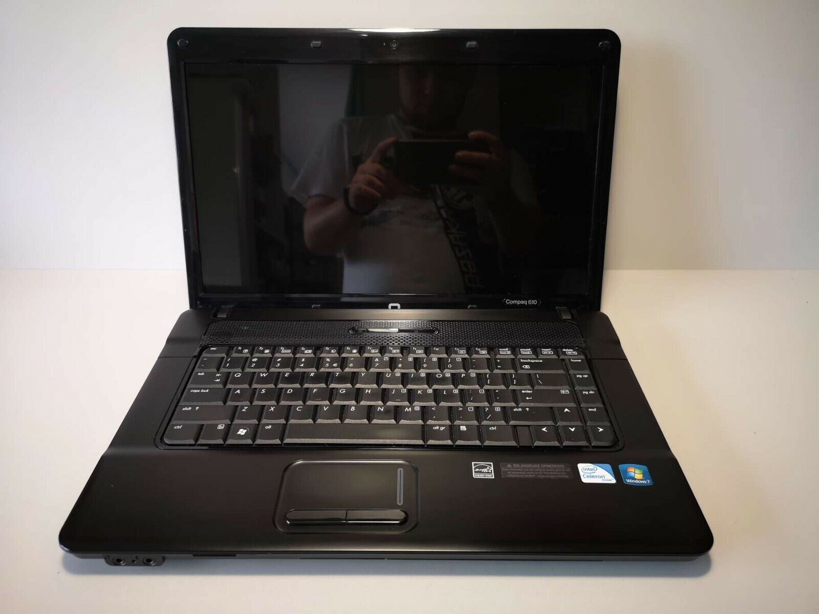 HP Compaq 610 Celeron N570 2.26GHz, 2GB/250GB HDD, 1366×768 HD, KAM, Win7 Pro