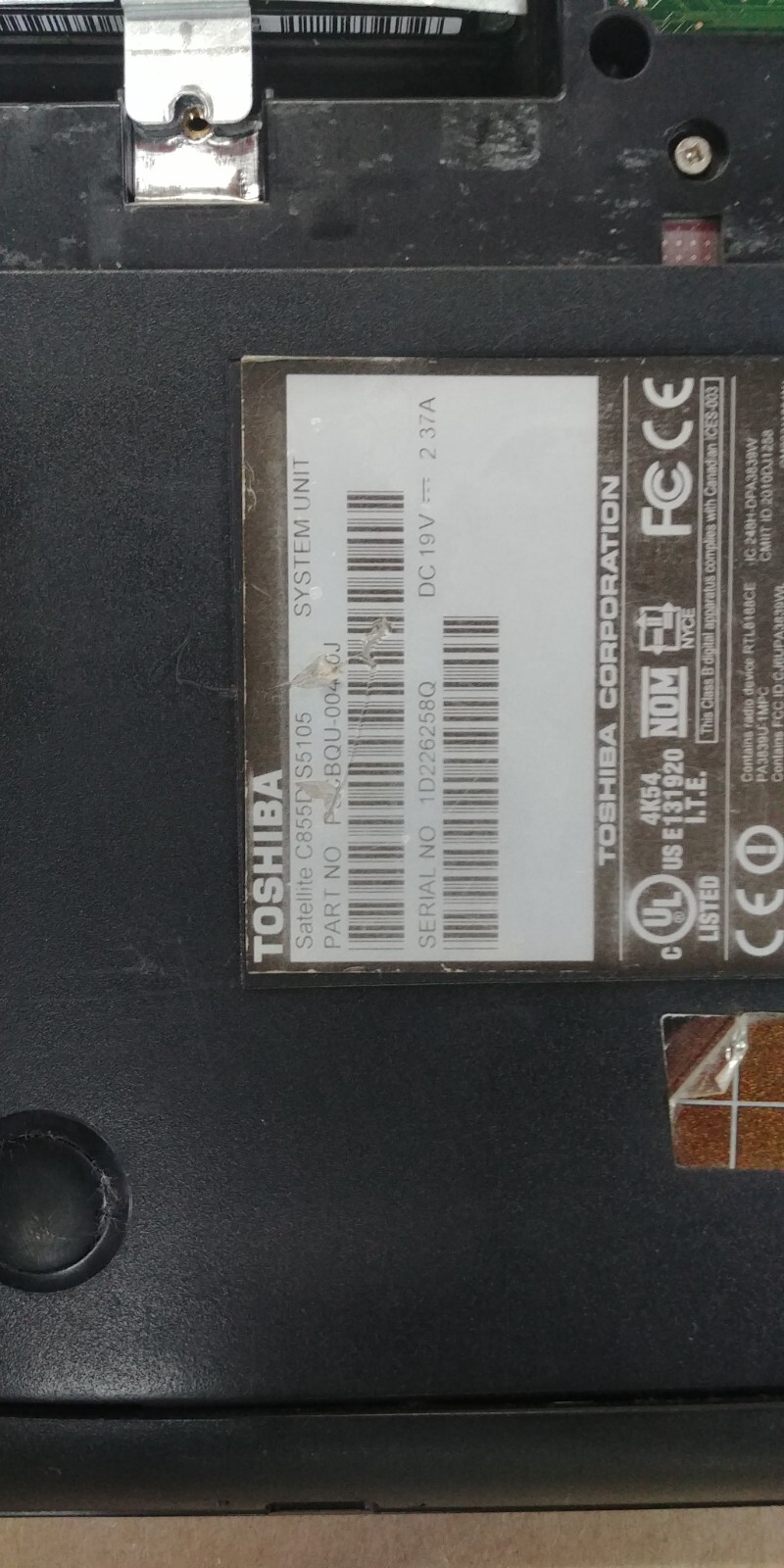 Toshiba c855D-S5105 AMD Vision INCOMPLETE FOR PARTS