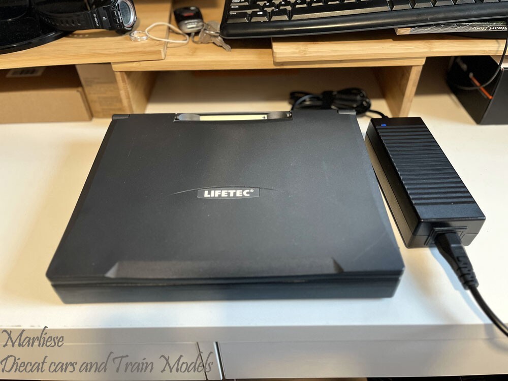 Lifetec LT-9886 Laptop 98MB RAM 3.2GB HDD Win 98 W/ Ethernet & Modem PCMCIA_Rare