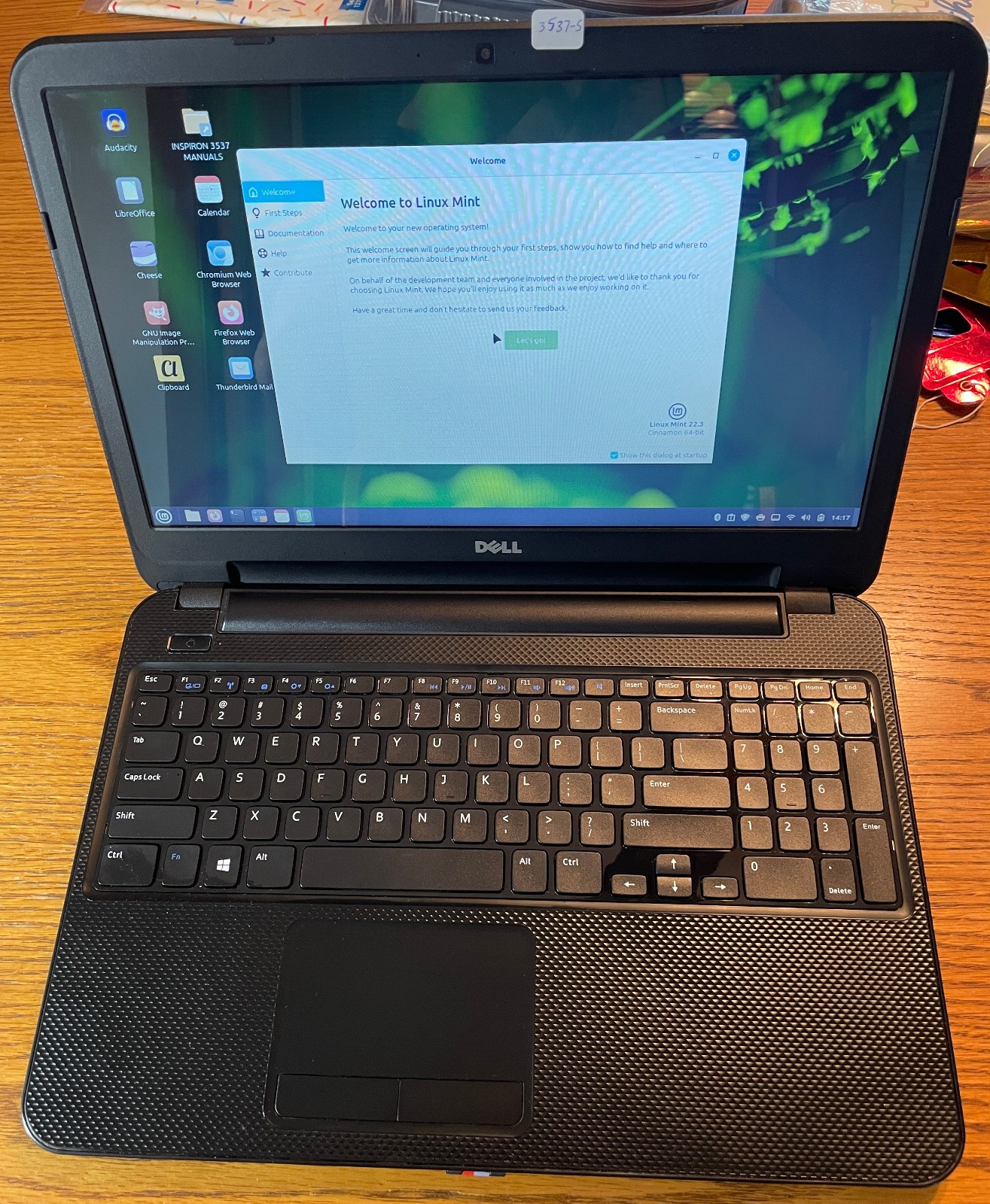 DELL INSPIRON 15-3537 Laptop 15″ i3 256gb+1tb Linux Mint 22.3-extras-5