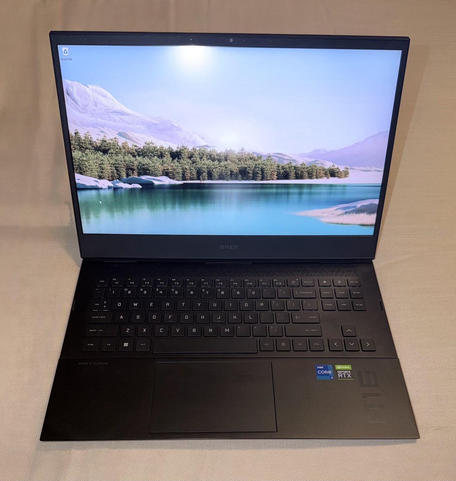 HP Omen 16 Gaming Laptop 16.1″ 144Hz Intel i7 RTX 3060 16GB RAM 512GB SSD
