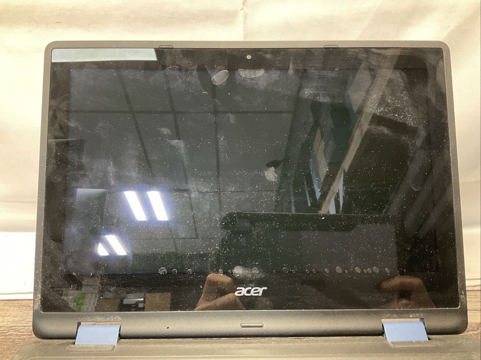 Acer Aspire R3 / Celeron / No RAM / Laptop Notebook PC / P15