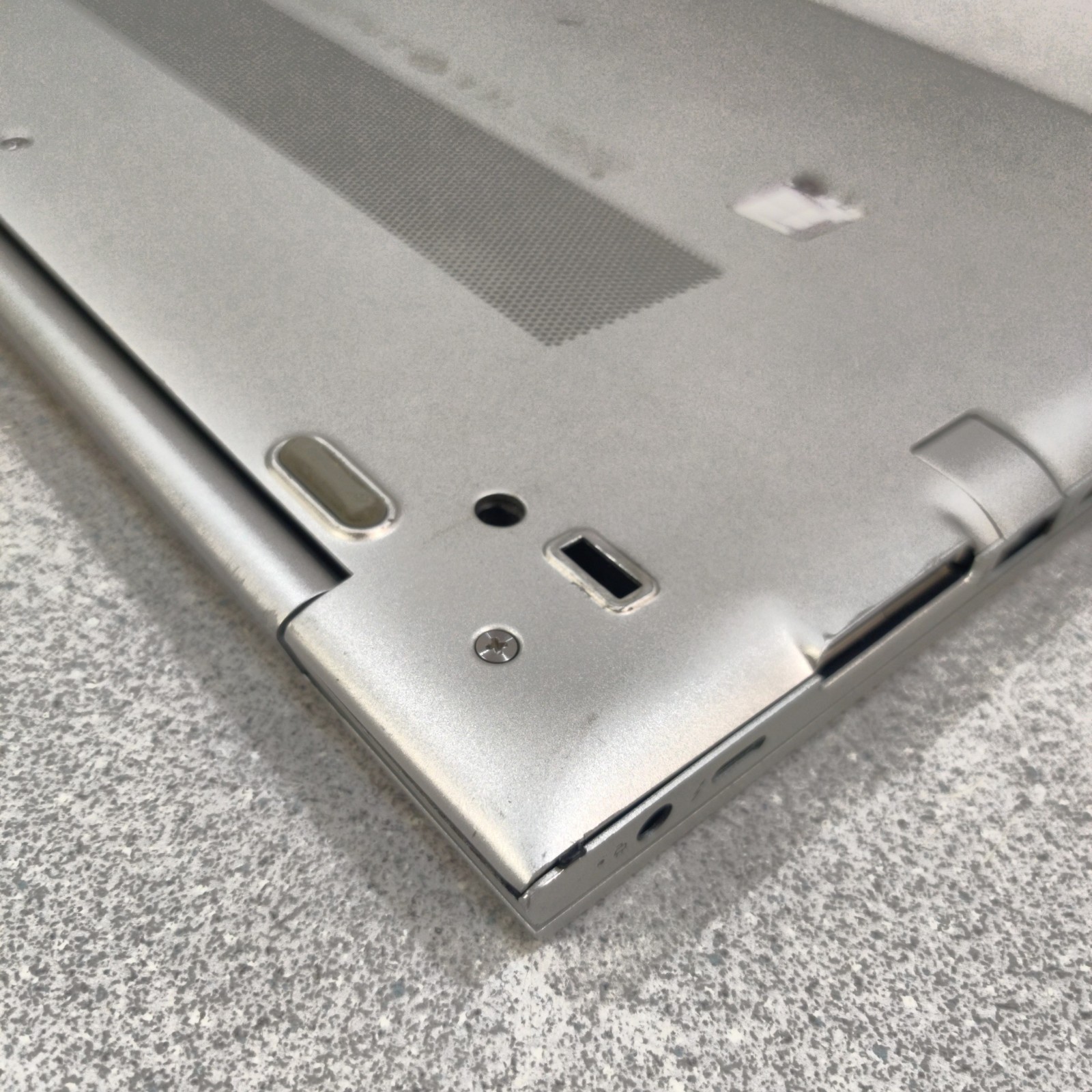 HP EliteBook 840 G6 i5 8th Gen 16GB RAM NO SSD Grade D, NO AC, SEE PHOTOS