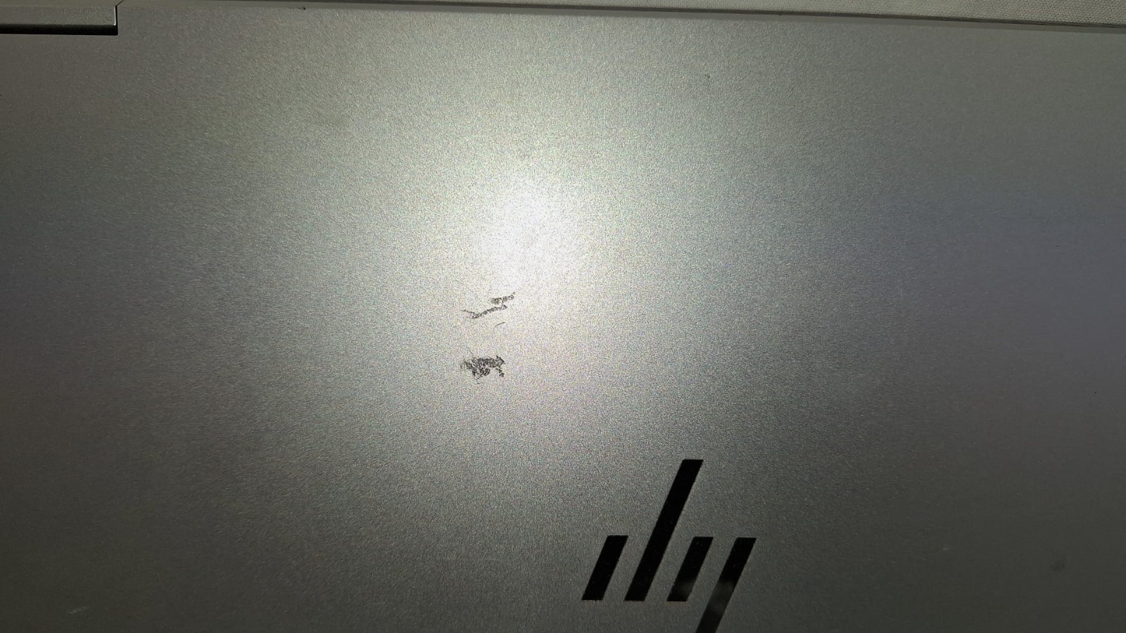 HP EliteBook x360 1040 G7 14″ Touch i5-10310U 16GB 256GB NVMe Win11 Flaw