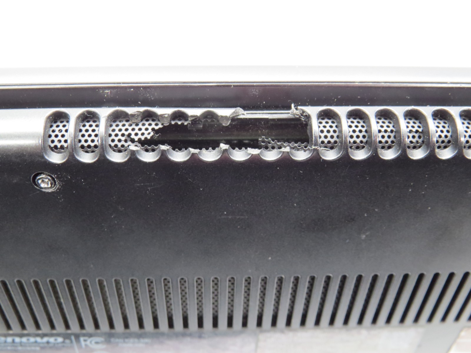 Lenovo Flex 3 | i7-6500U @ 2.50GHz | 8GB DDR3 | 15.6″ | No HDD/OS