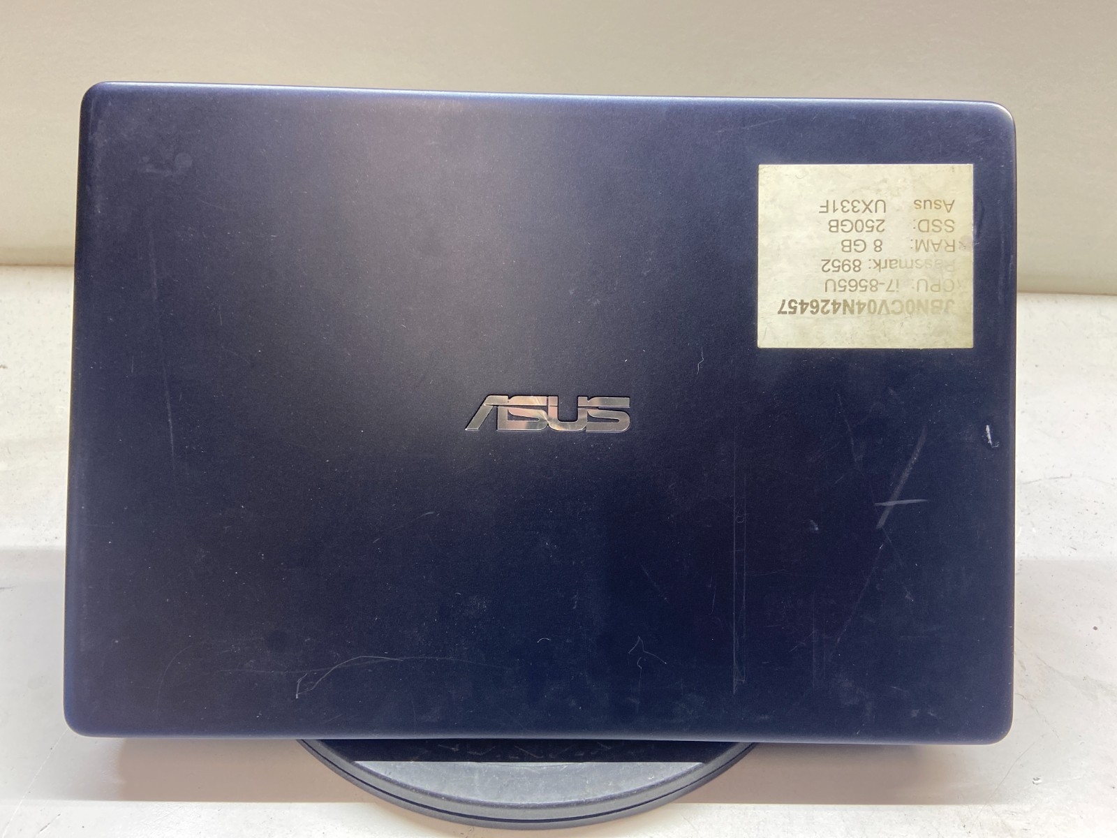 Asus Zenbook UX331F Intel Core i7-8565u 1.8GHz 8GB NO HDD