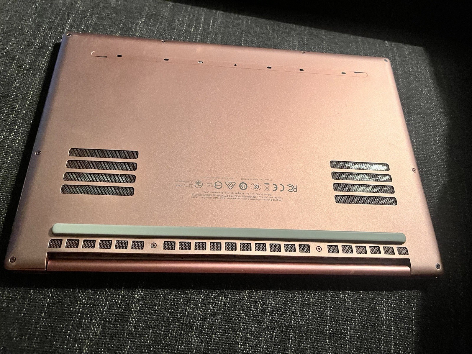 Razer Blade Stealth 13 Pink i7 16GB 256GB SSD 13.3in FHD Win 11