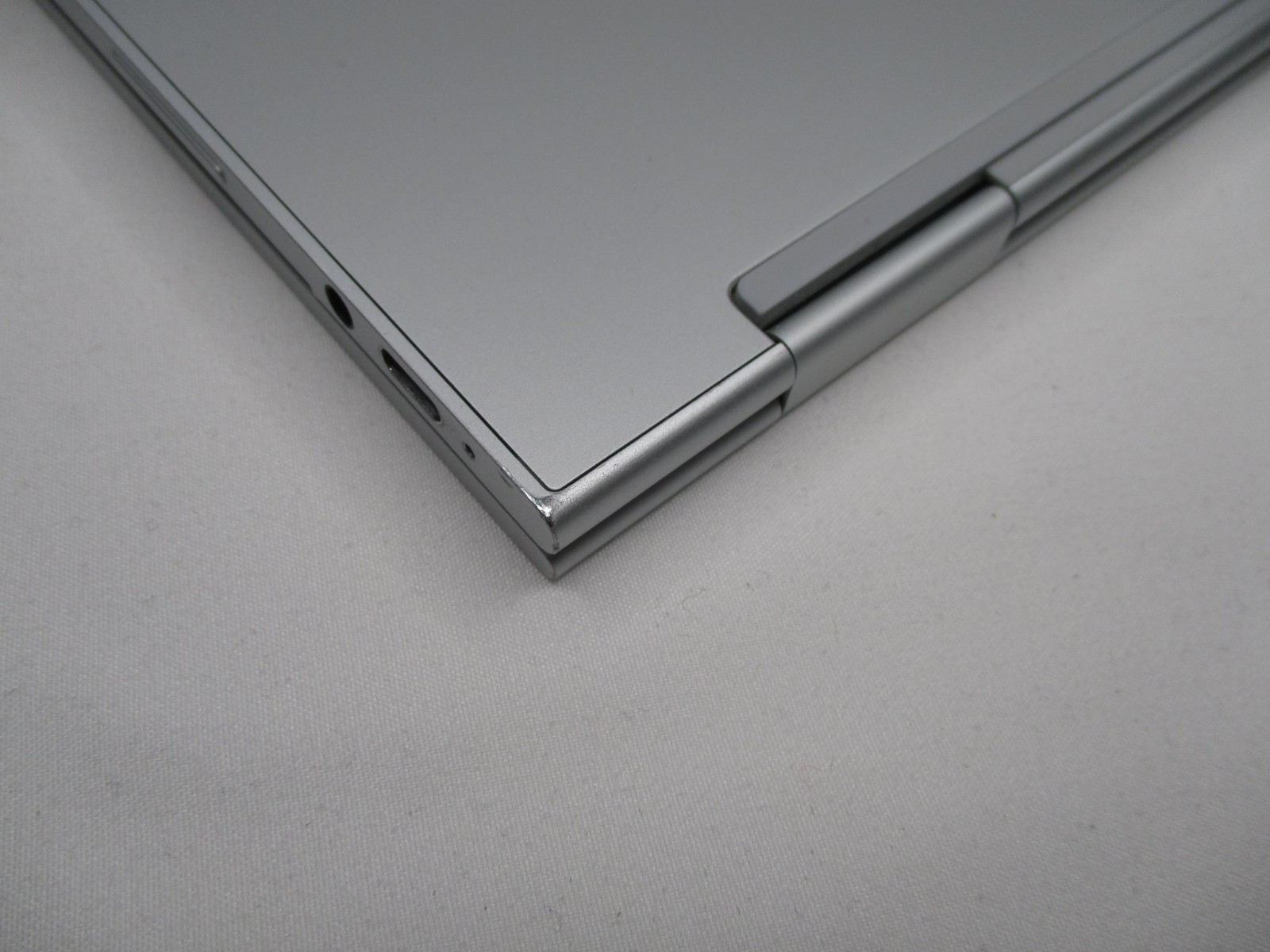 Google Pixelbook C0A Chrome 12.3″ TouchScreen i7-7Y75 1.3Ghz 16GB 512GB-1BAD USB