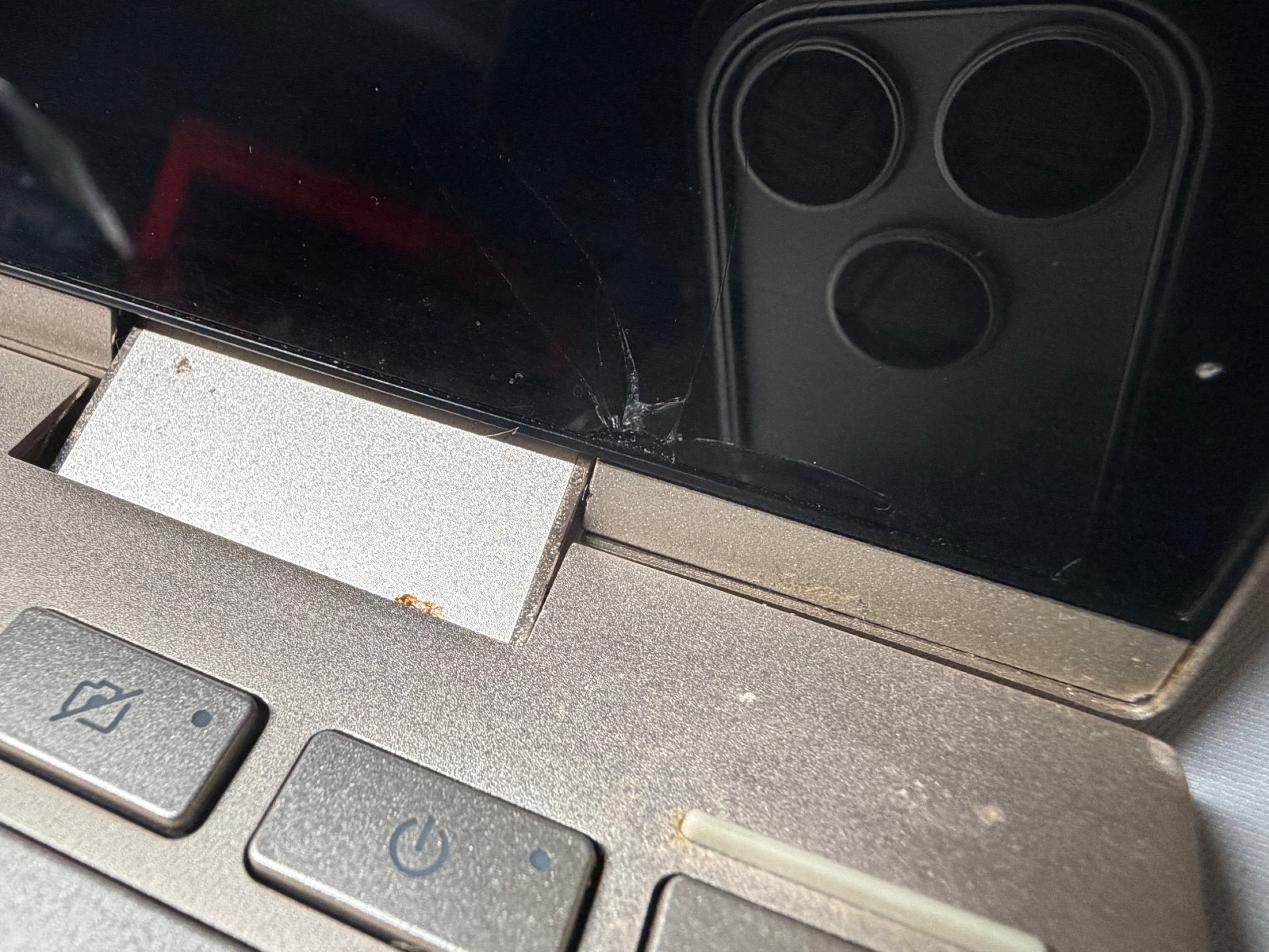 HP ENVY x360 2-in-1 Intel Core i7-1165G7 8GB RAM NO SSD CRACKED SCREEN FOR PARTS
