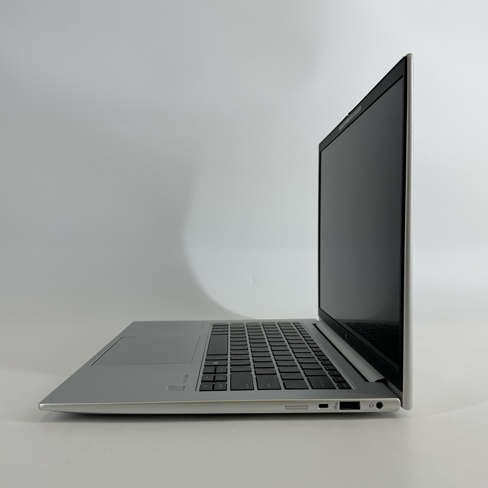 HP Elitebook 845 G11 14 FHD+ TOUCH 3.3 GHz Ryzen 7 PRO 8840U 32GB 512GB SSD