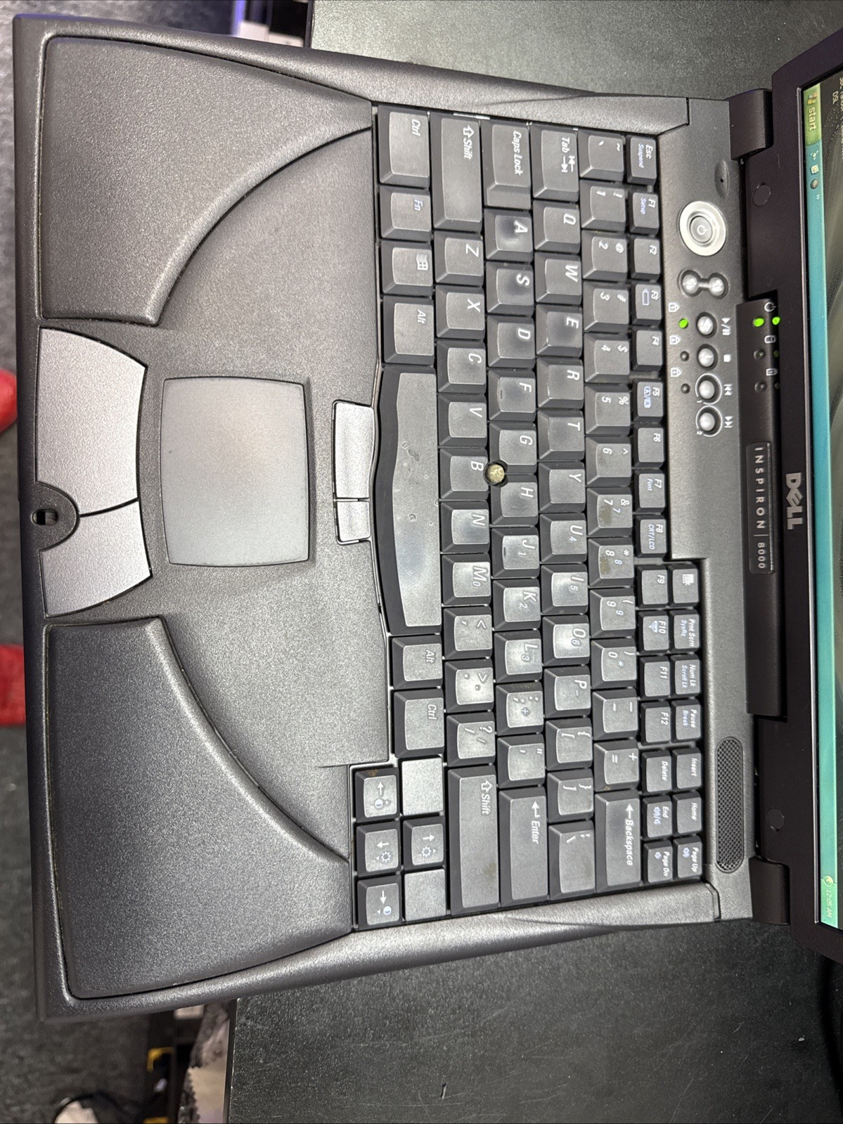 Vintage Dell Inspiron 8000 Working Laptop Boots They Have Screen Spot No Battery