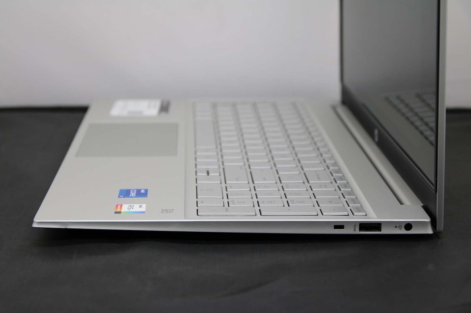 HP Pavilion 15-eg2078nr – i7-1260P – 16GB, 256GB, Windows 11 + Adapter