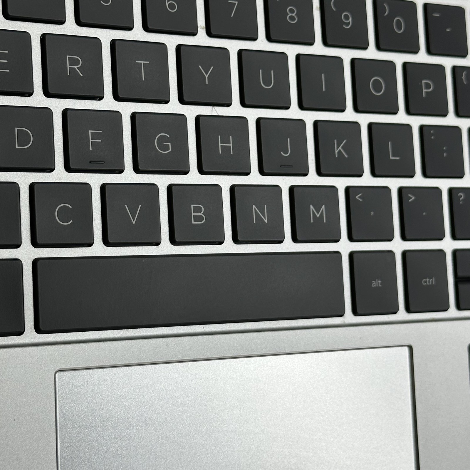 HP Elitebook 835 G9 13.3 Silver FHD+ 2.7 GHz Ryzen 7 PRO 6850U 16GB 512GB SSD