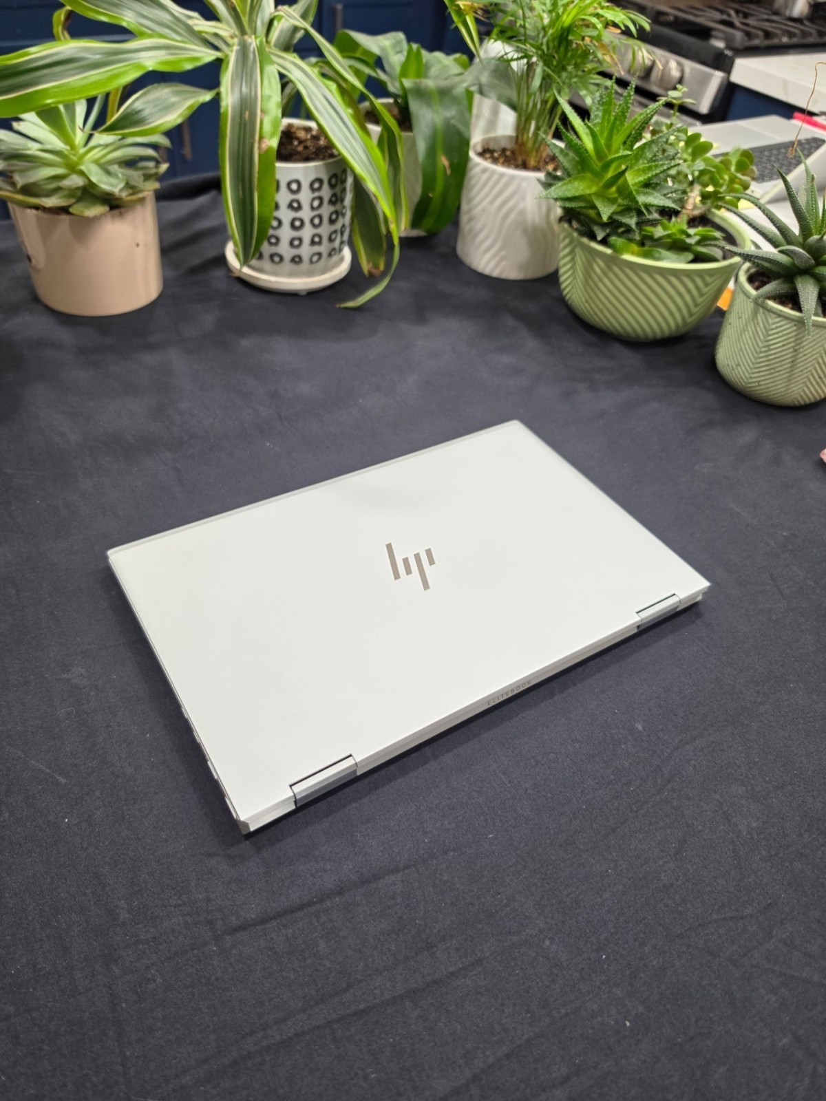 HP EliteBook x360 1030 G8 13.3″ i7-1185G7 16GB 1TB SSD LTE Win 11 Pro 2-in-1