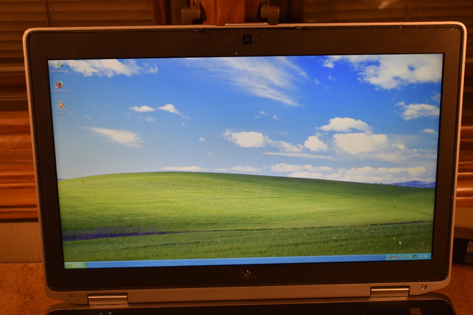 Dell Latitude E6520 Intel Core i7-2620M 4GB RAM 250GB HDD Windows XP Pro NVidia