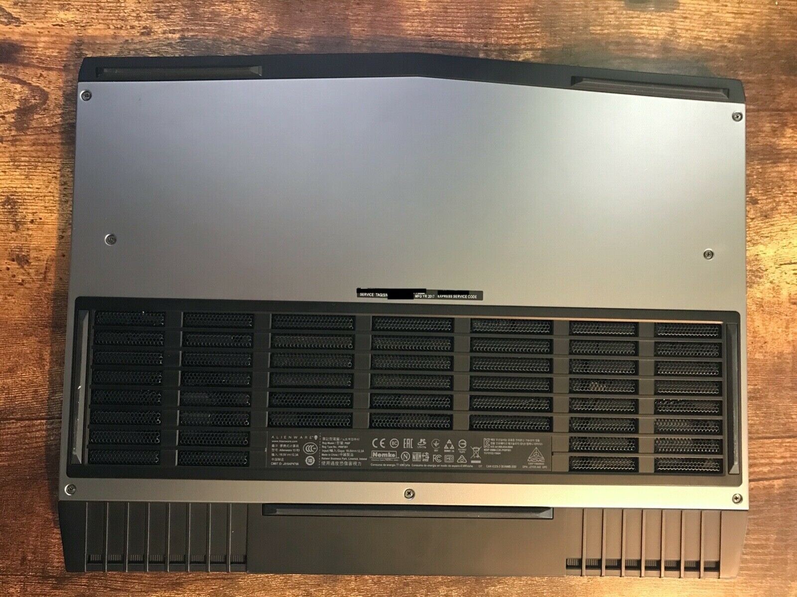 Alienware AW15R3 15.6 inch (1TB + 128GB, Intel Core i7-7700HQ, 2.80GHz, 16GB)