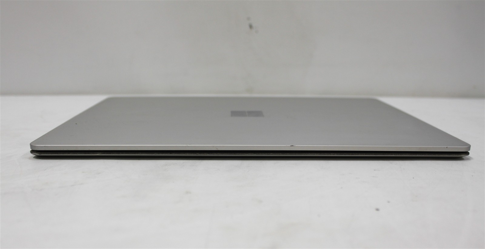 Microsoft Surface Laptop 2 13.5″ Intel Core i5-8350U 8GB DDR4 256GB SSD Win11Pro