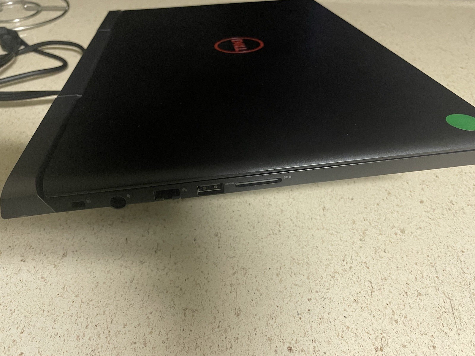 Dell G5 5587 gaming laptop 8GB RAM Nvidia GeForce GTX 1060 with Max-Q Design 6GB