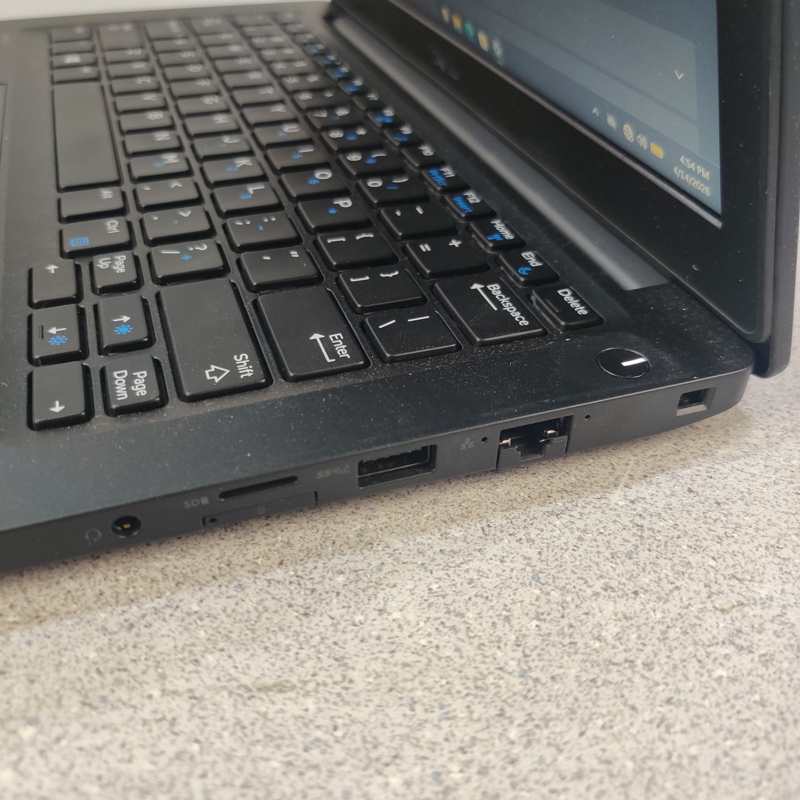 Dell Latitude 7280 I7-6600U 256GB M.2 16GB RAM Win11Home – NO AC ADAPTER