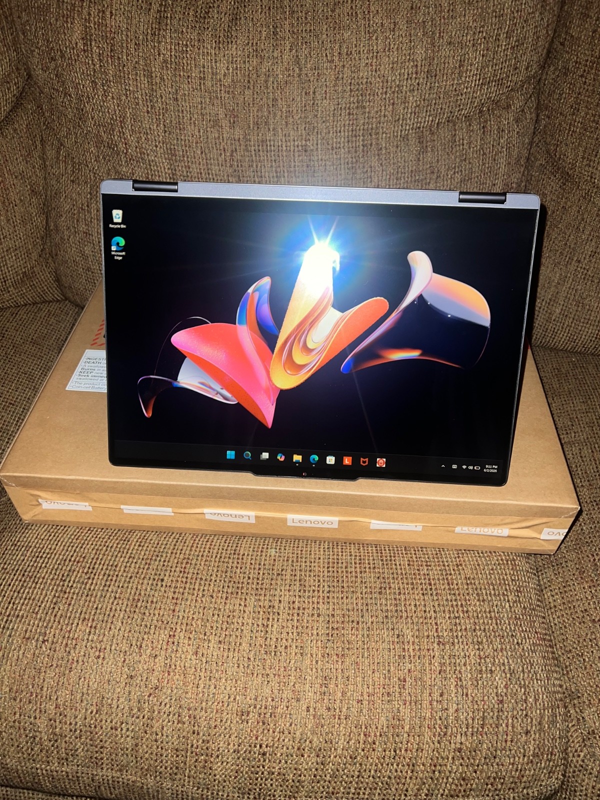 Lenovo – Yoga 7i 2-in-1 16″ 2K Touchscreen Laptop – Intel Core Ultra 7 155U 2023