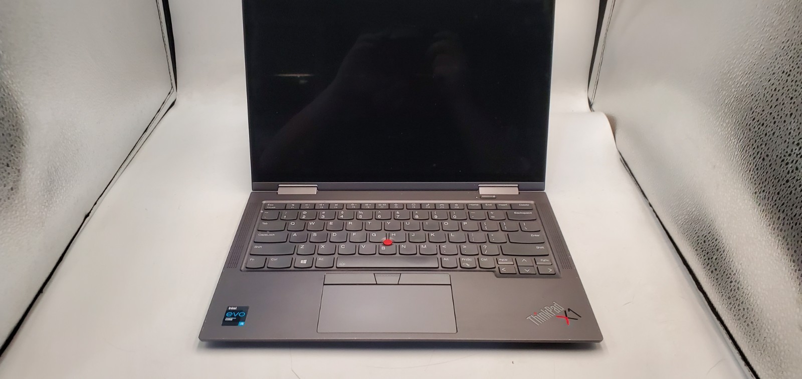 Lenovo ThinkPad X1 Yoga Gen 6 Laptop i5-11th Gen No BAT/SSD/RAM Doesn’t Boot