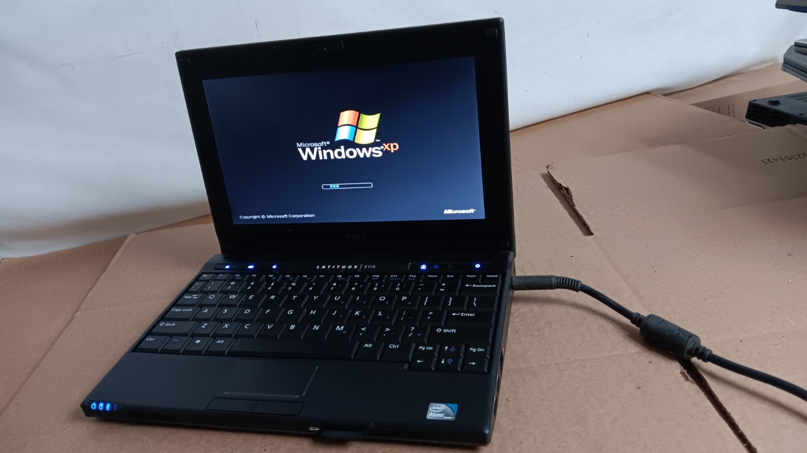 Dell Latitude 2110 Laptop Intel Atom N470 @ 1.83GHz 2GB 10.1″ LCD Windows XP pro