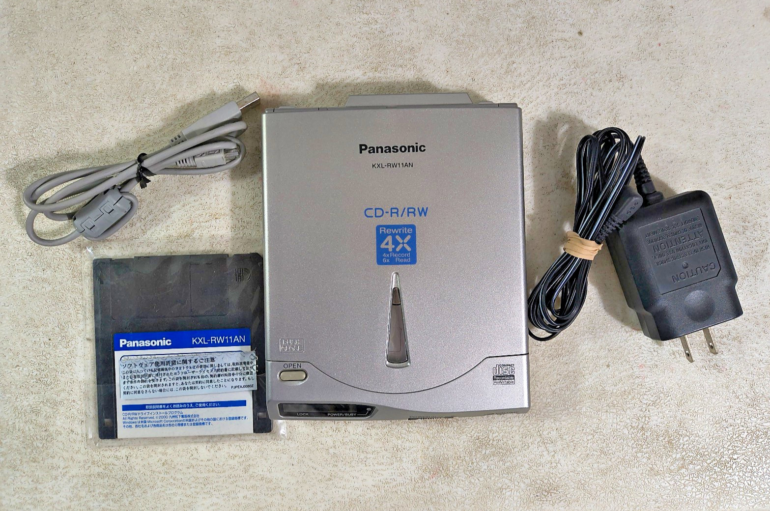 Toshiba Libretto ff1100v Intel P266MHz 96MB, 100GB HD Win2K CD-ROM Floppy RARE