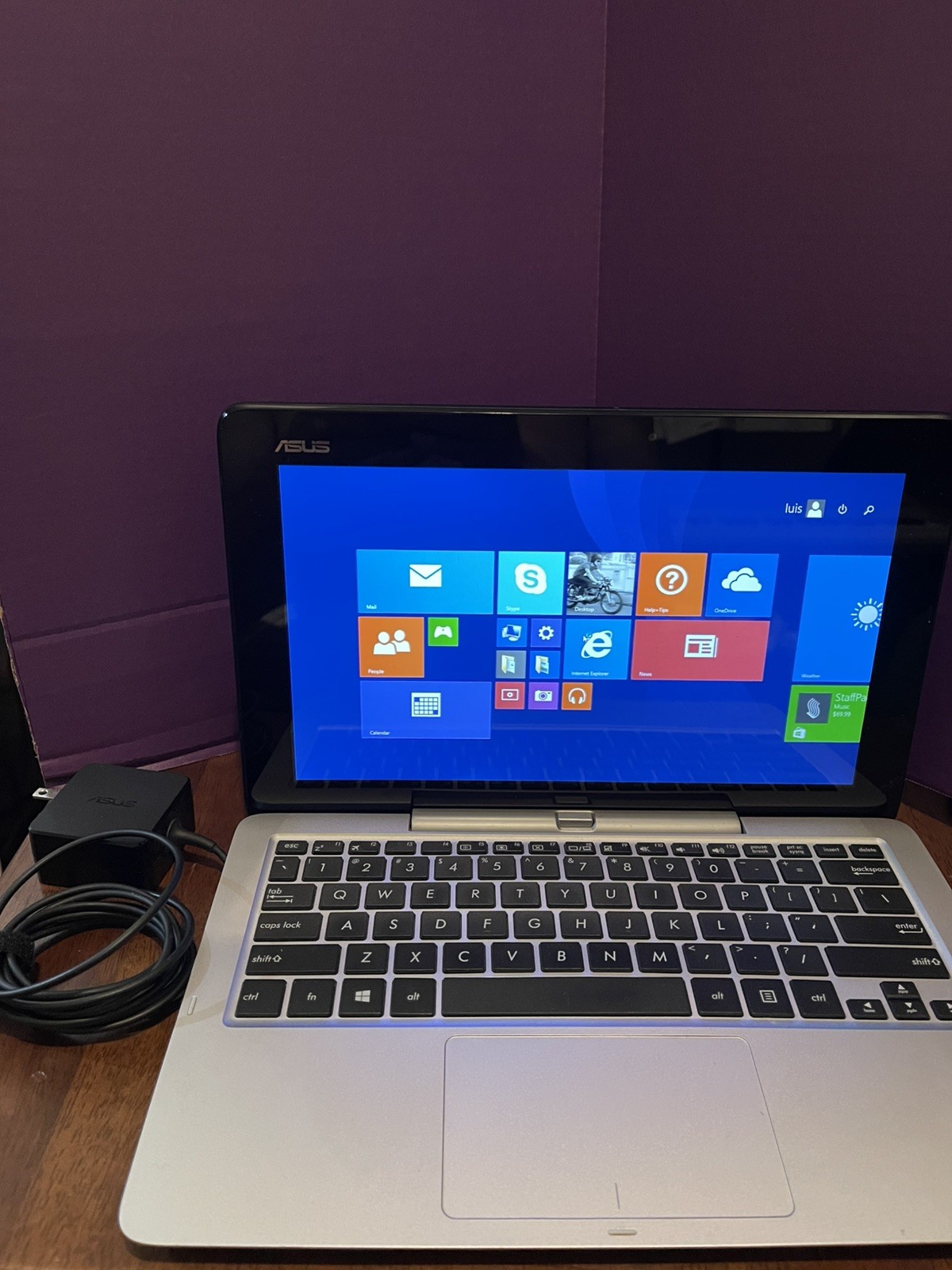 ASUS/T200T LAPTOP/TABLET/TRANSFORMER BOOK /TOUCH/SCREEN Excelent Condition!