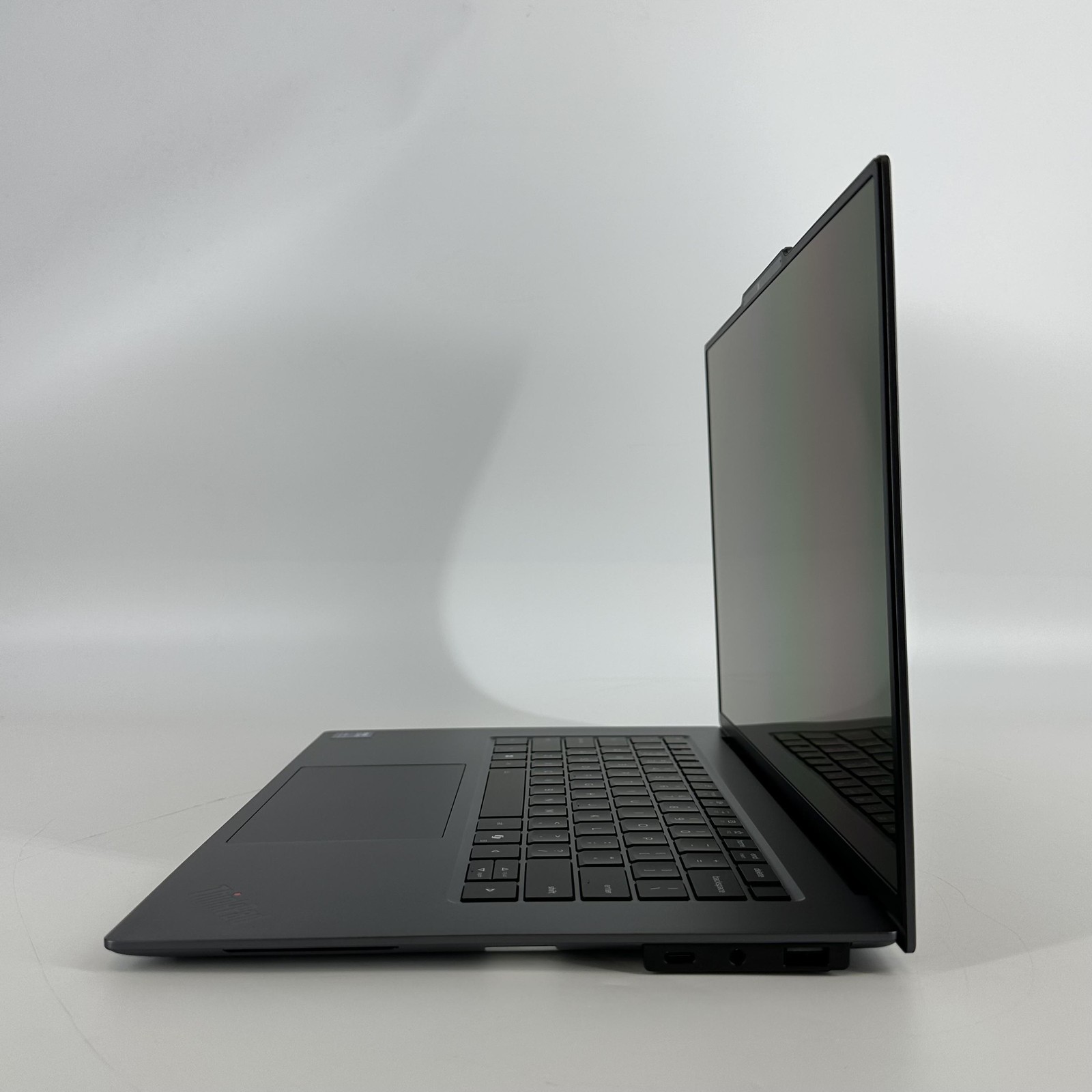 Lenovo ThinkPad X9 15 QHD+ TOUCH 2.2 GHz Ultra 7 258V 32GB 1TB SSD Excellent